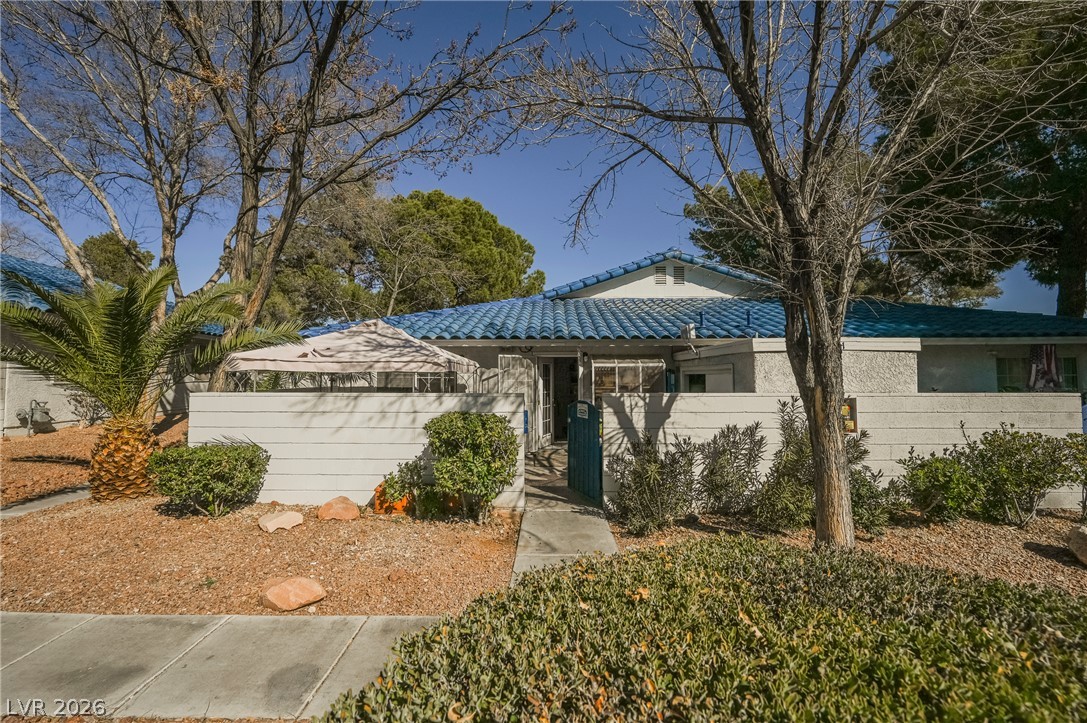 2141 Twickenham Place Unit C — photo