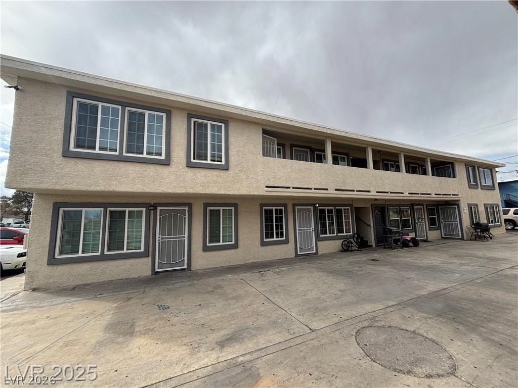 1420 Putnam Avenue Unit 4 — photo
