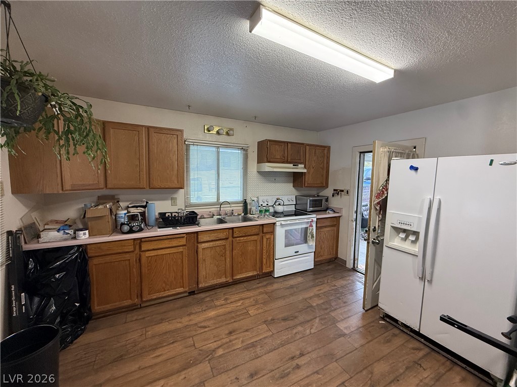 890 Park Avenue, Ely, NV 89301 — photo 2