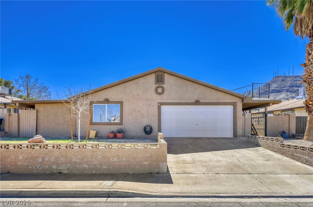 325 West Rochell Drive — photo
