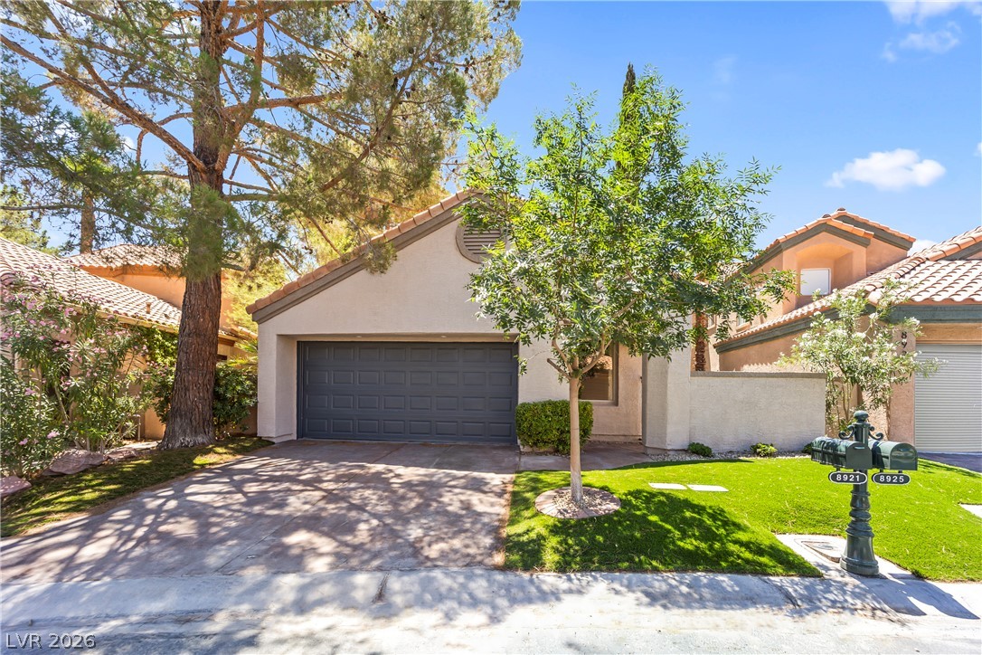 8921 Diamond Falls Drive — photo