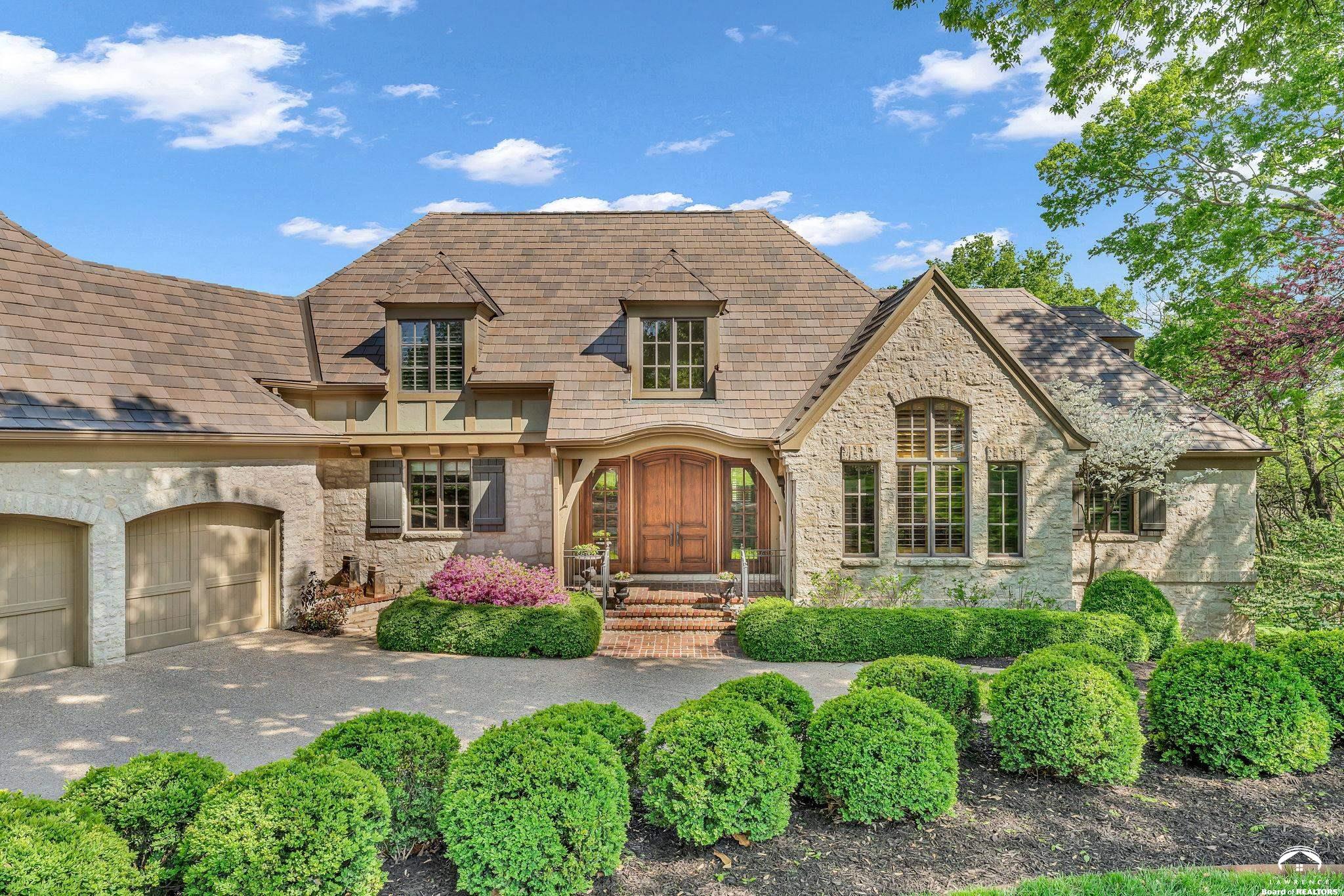 208 Fall Creek Road — photo