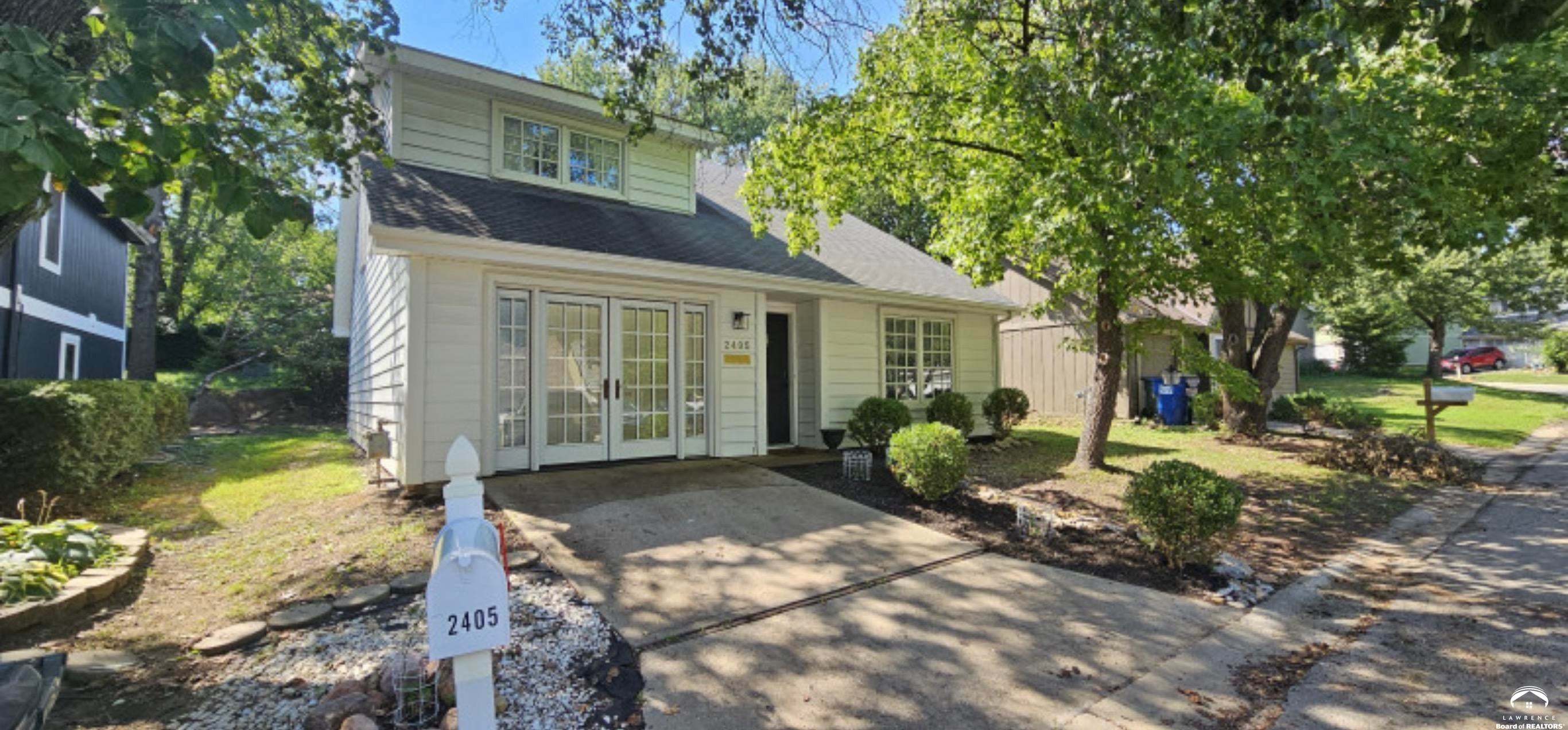 2405 Sequoia Court — photo