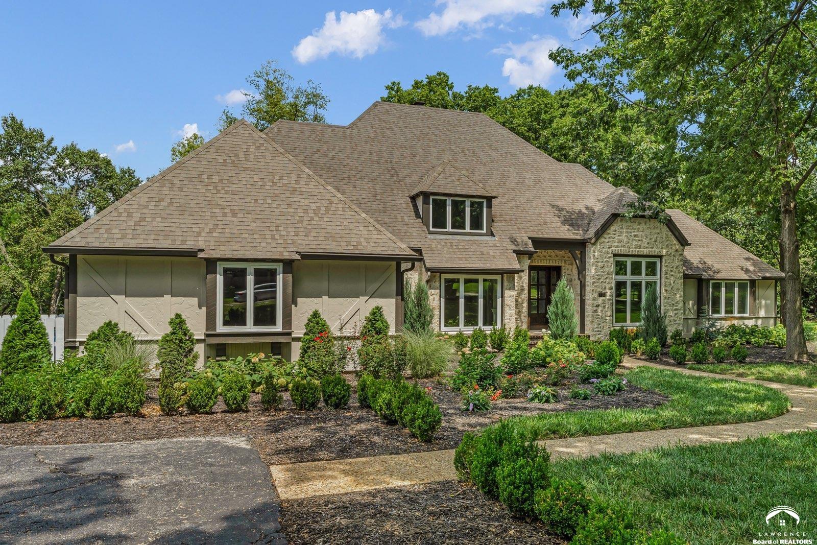 1608 Prestwick Drive — photo