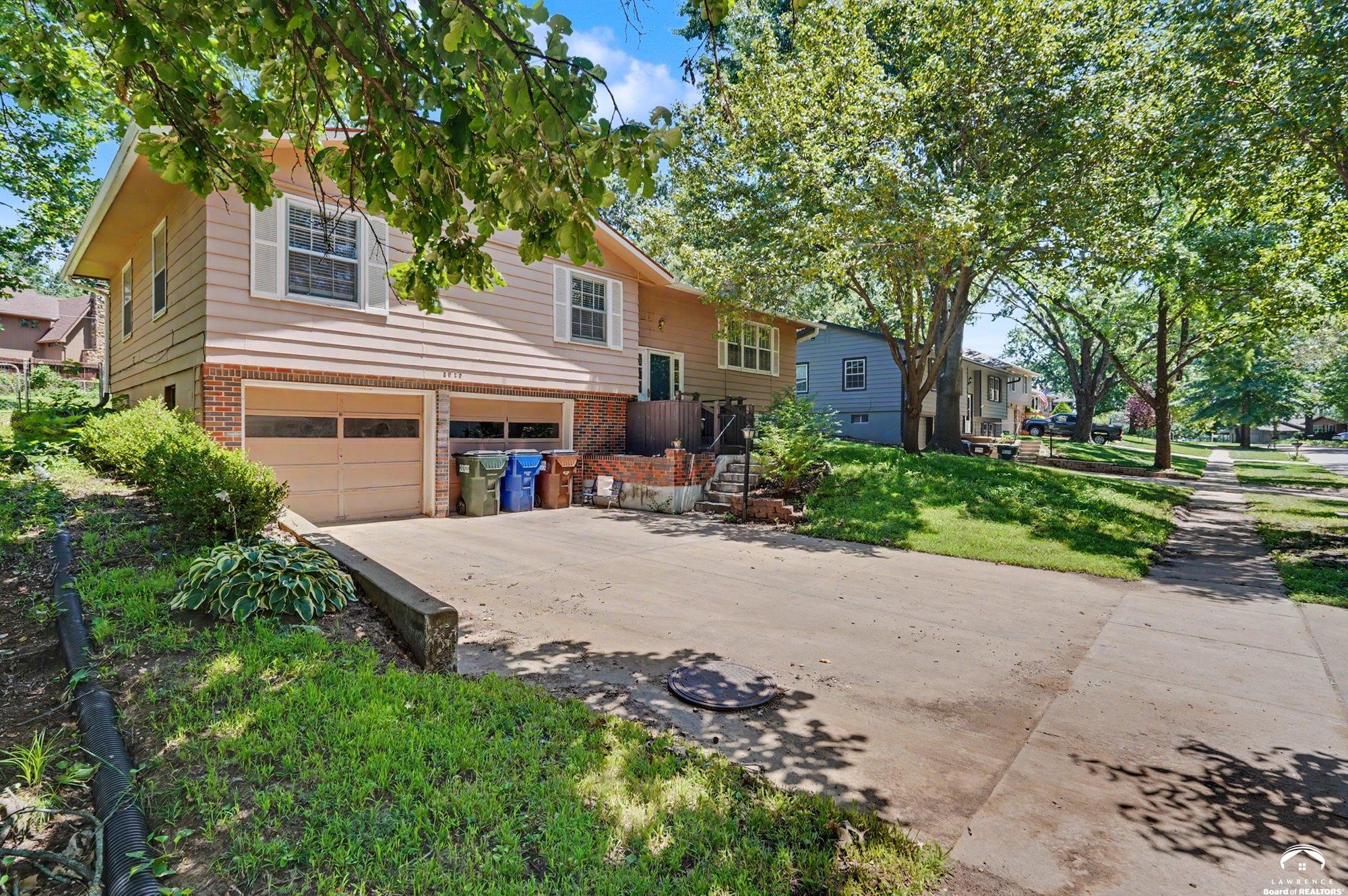 2920 Yellowstone Drive — photo