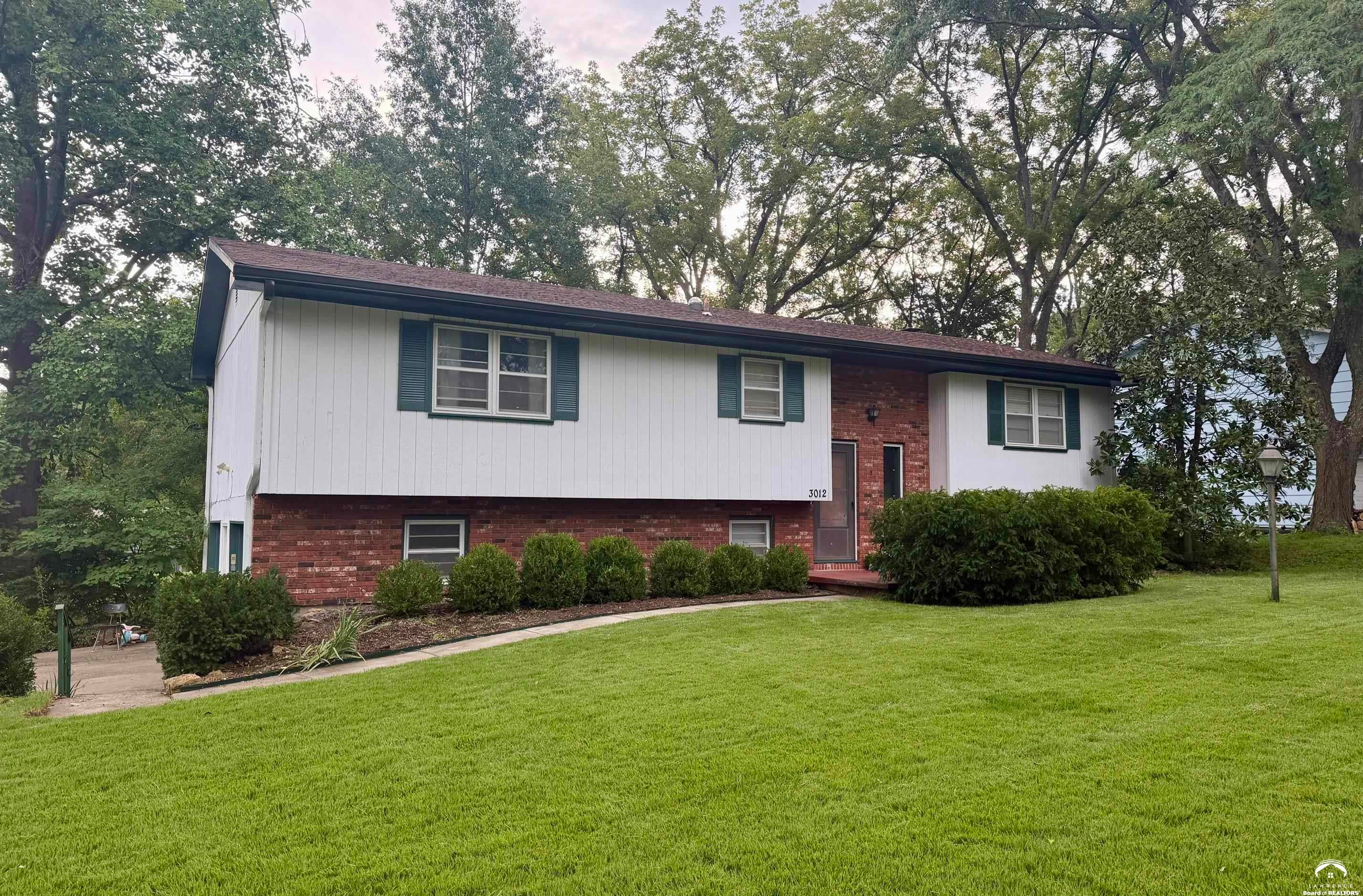 3012 Topeka Lane — photo