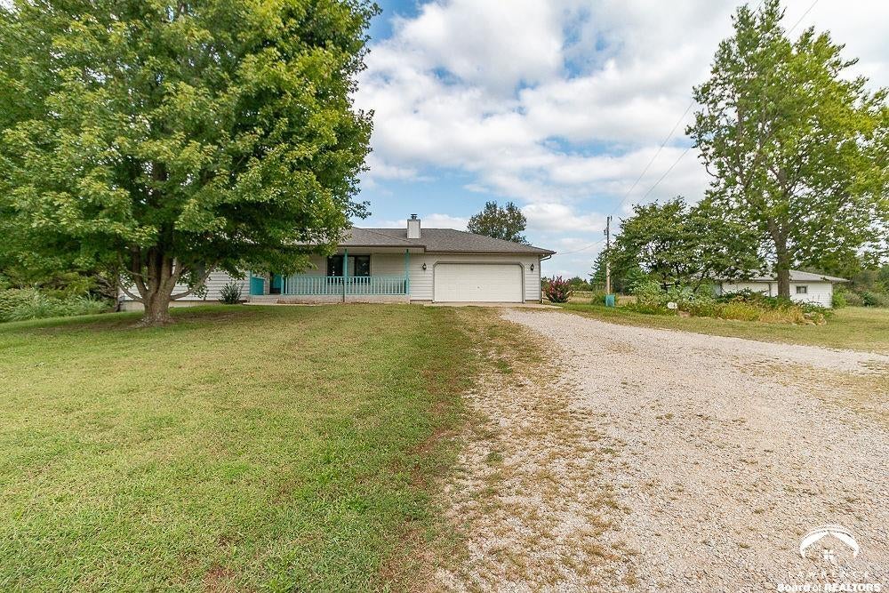 5700 NE Indian Creek Road — photo