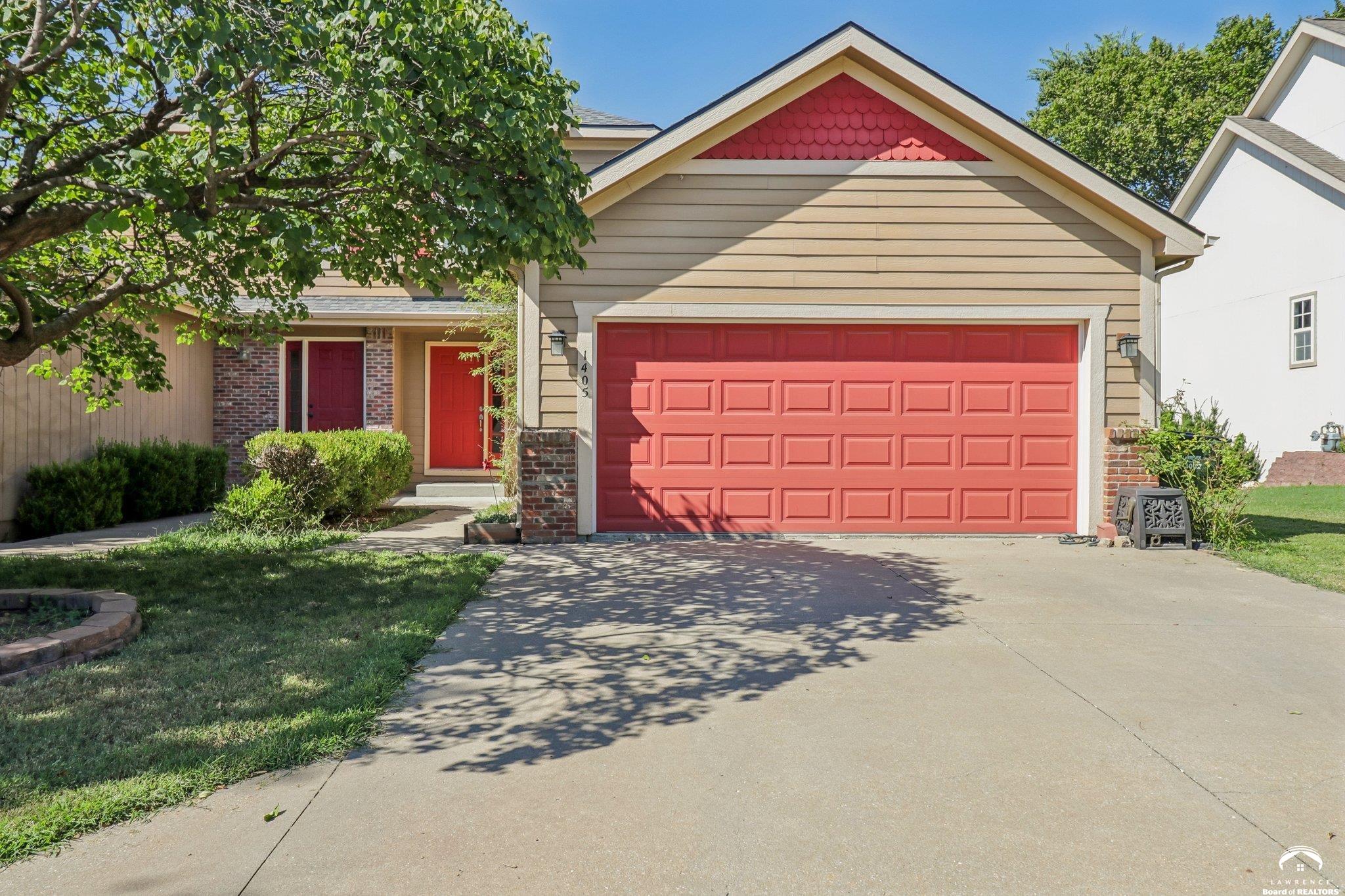 1405 Legends Circle — photo