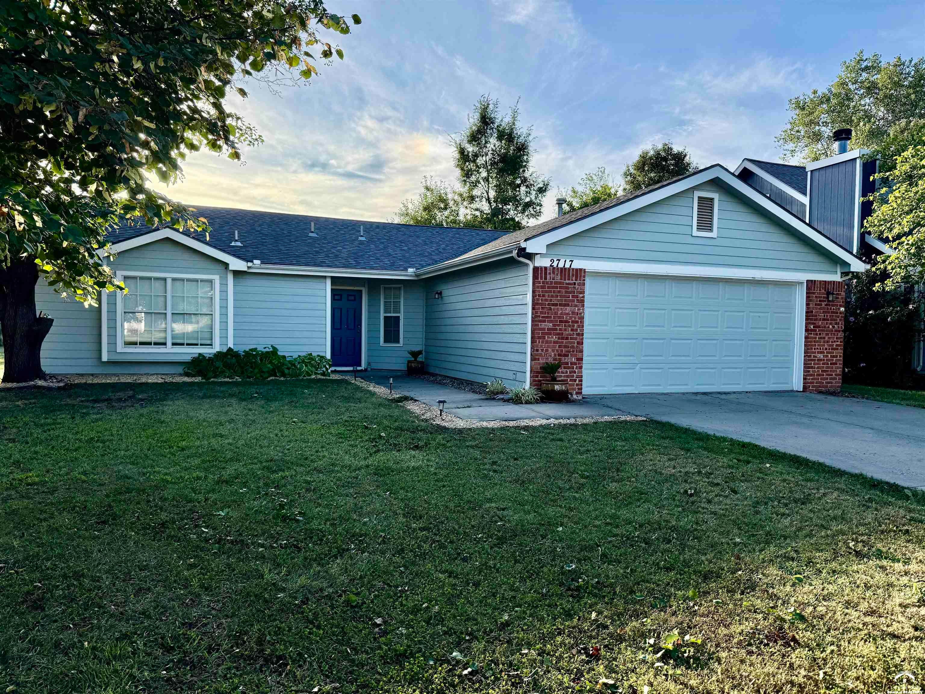 2717 Wildflower Drive — photo