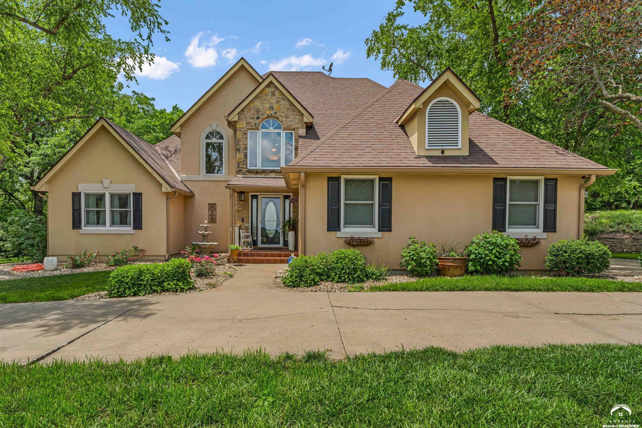 5639 NW Button Road, Topeka, KS 66618