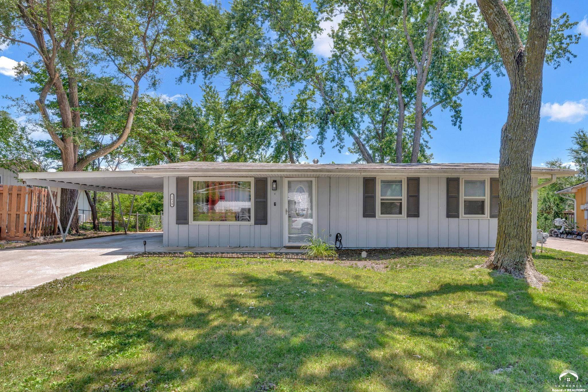 1630 Rose Lane — photo