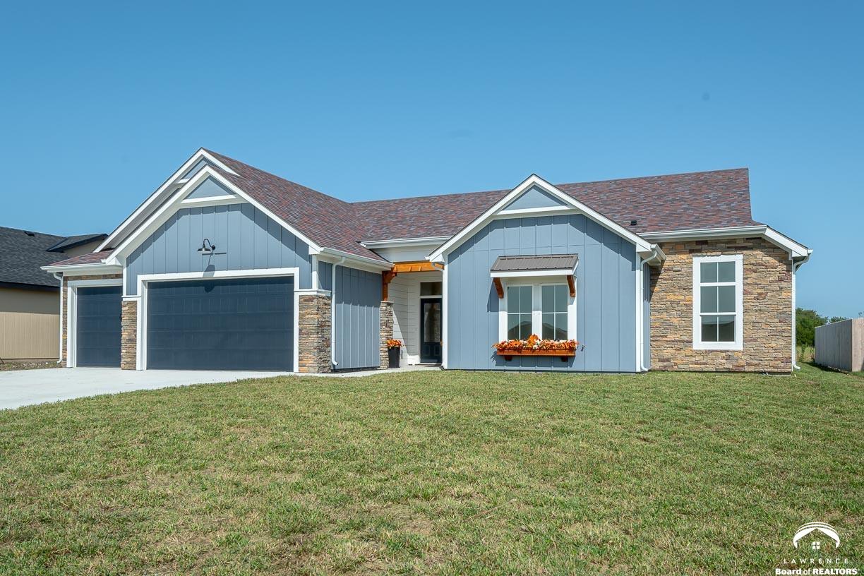 1018 Bluestem Circle — photo