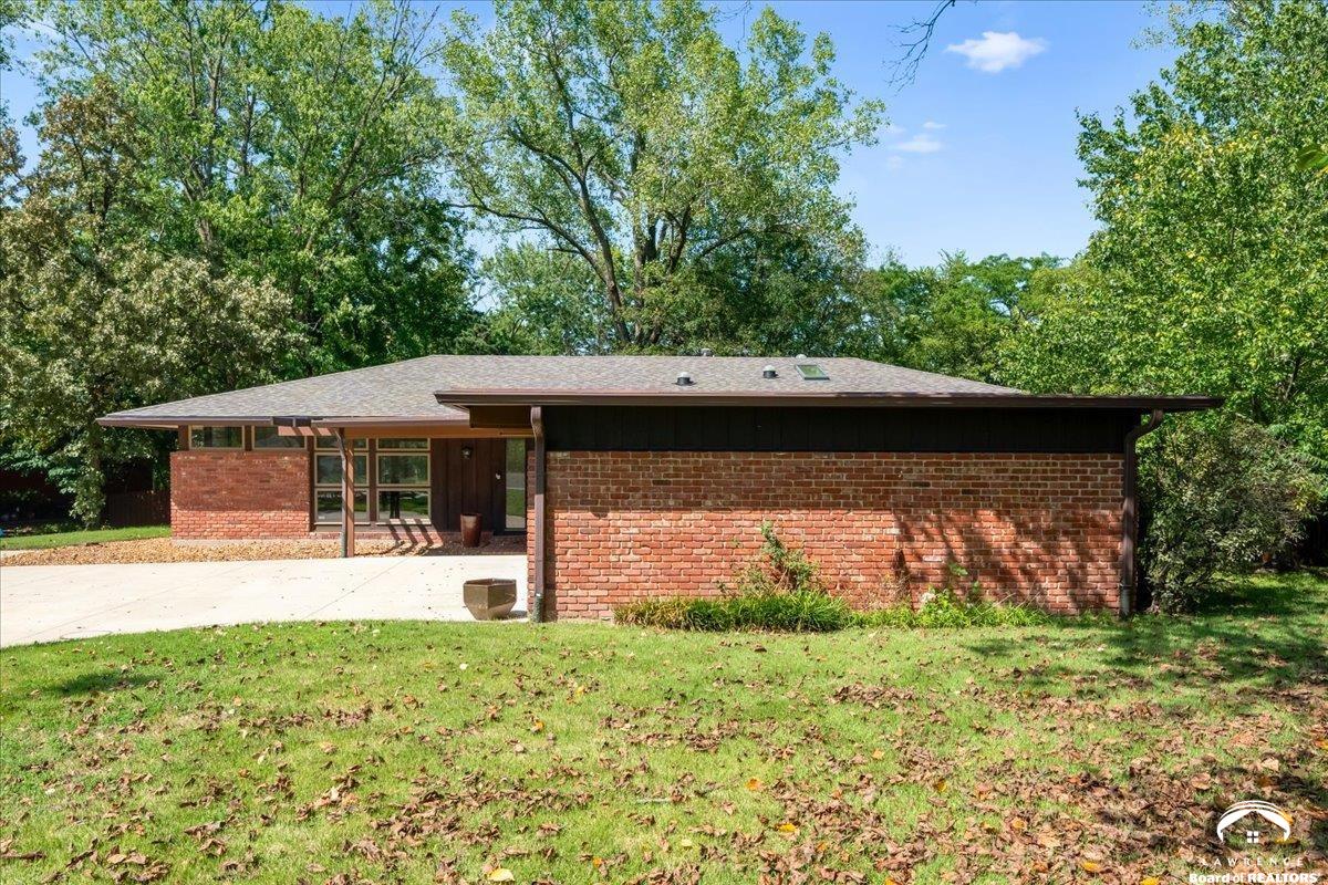 2404 Orchard Lane — photo