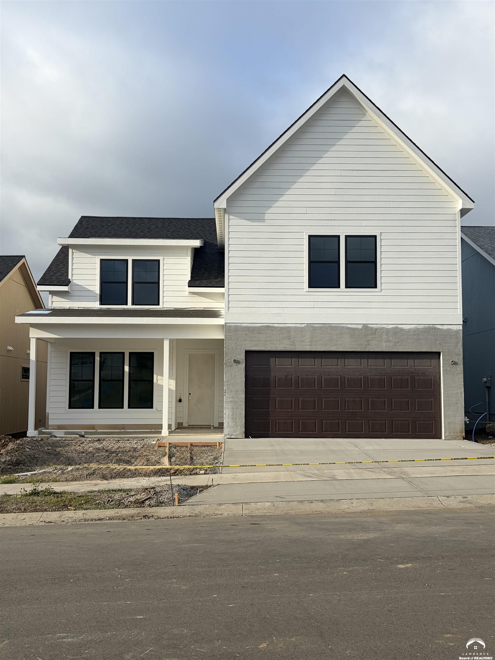 5621 Johnson Drive — photo