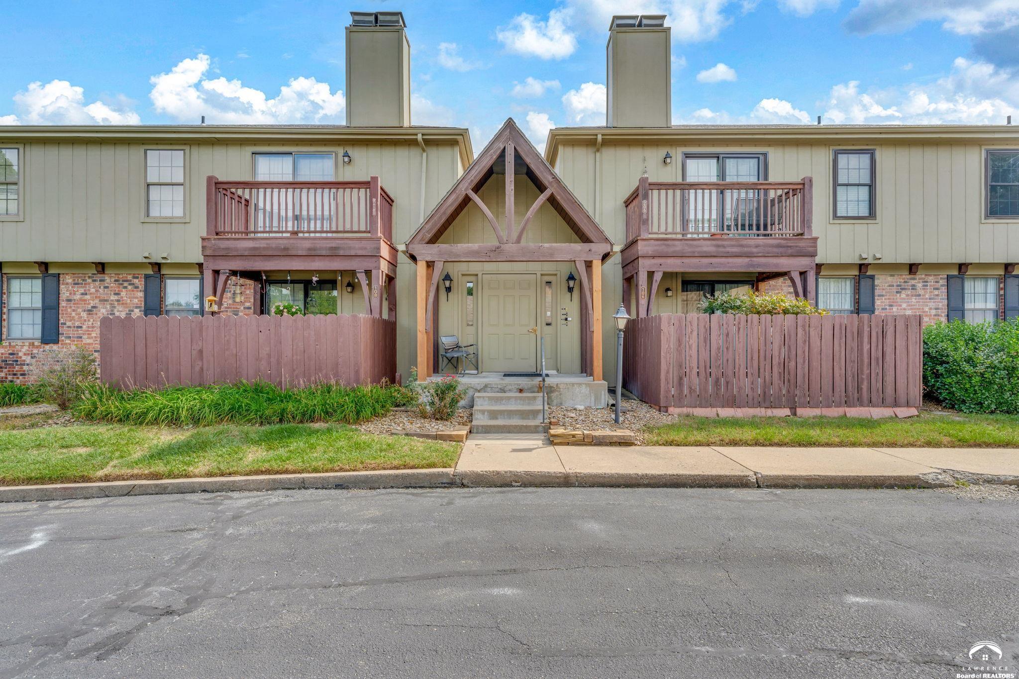 5633 SW Foxcroft South Circle 106 — photo