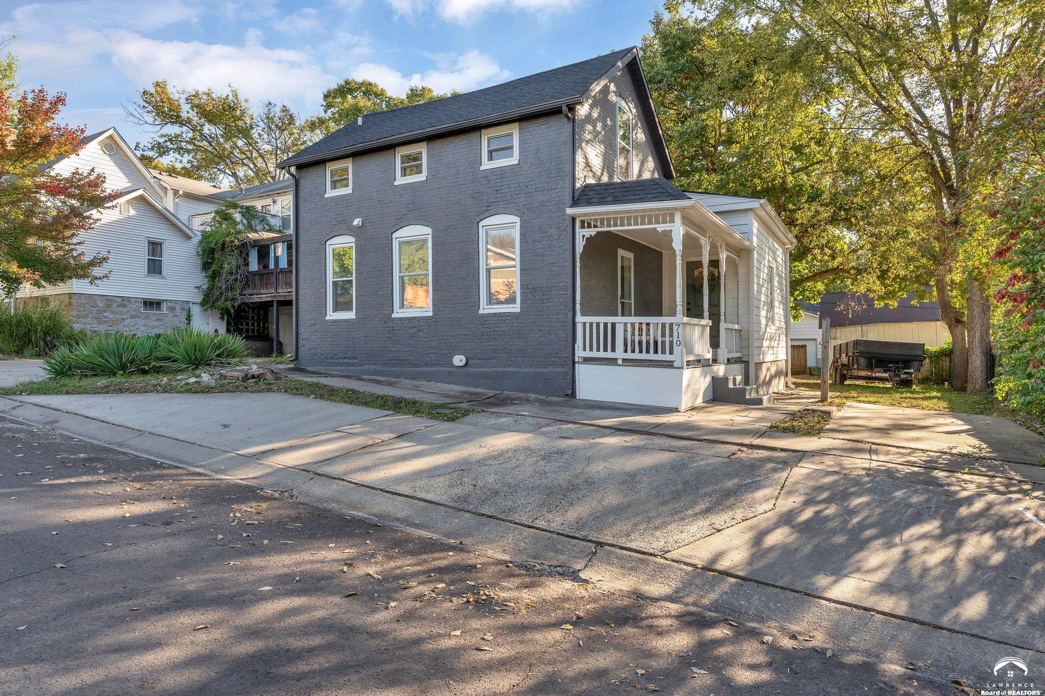 710 Elm Street — photo