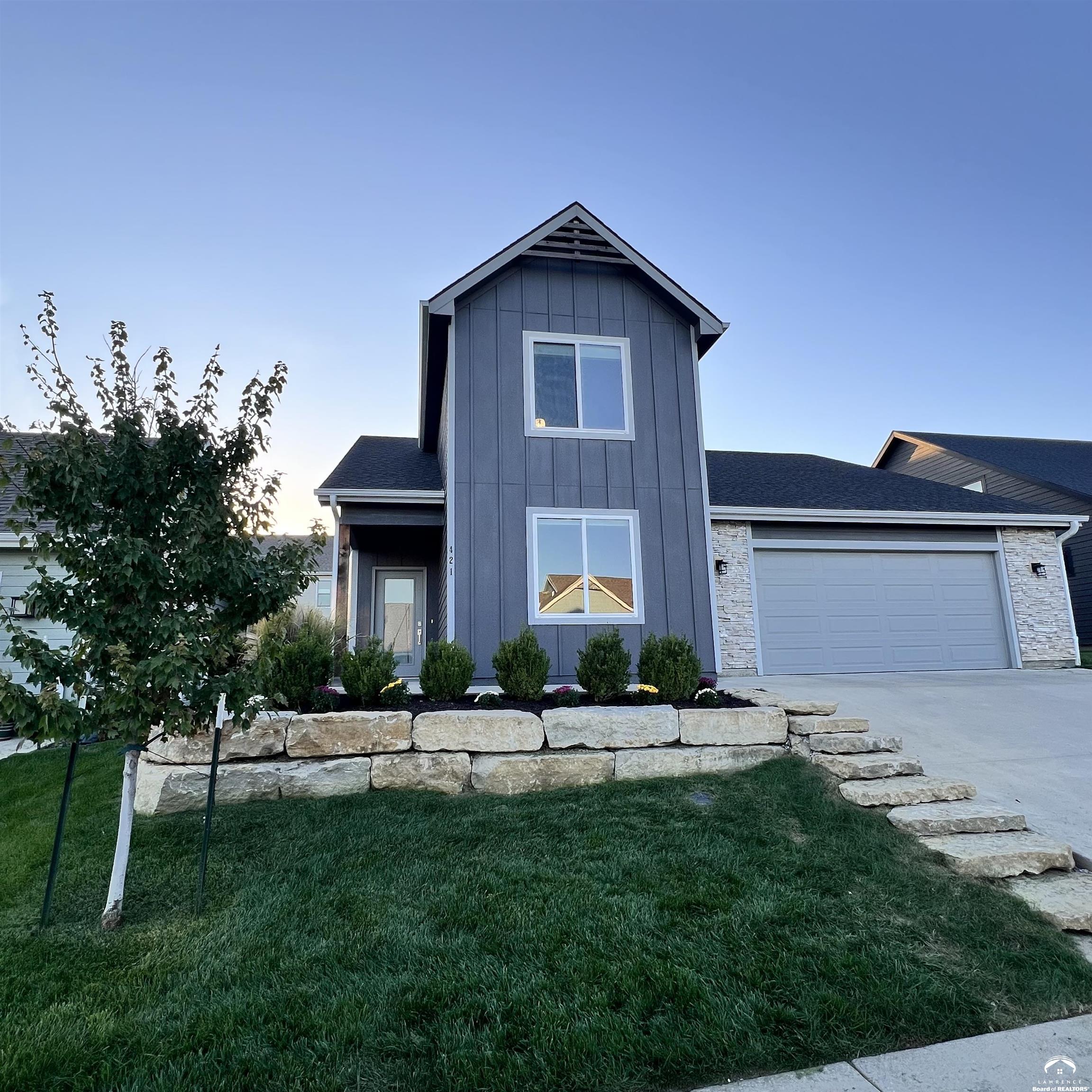 421 N Daylily Drive — photo