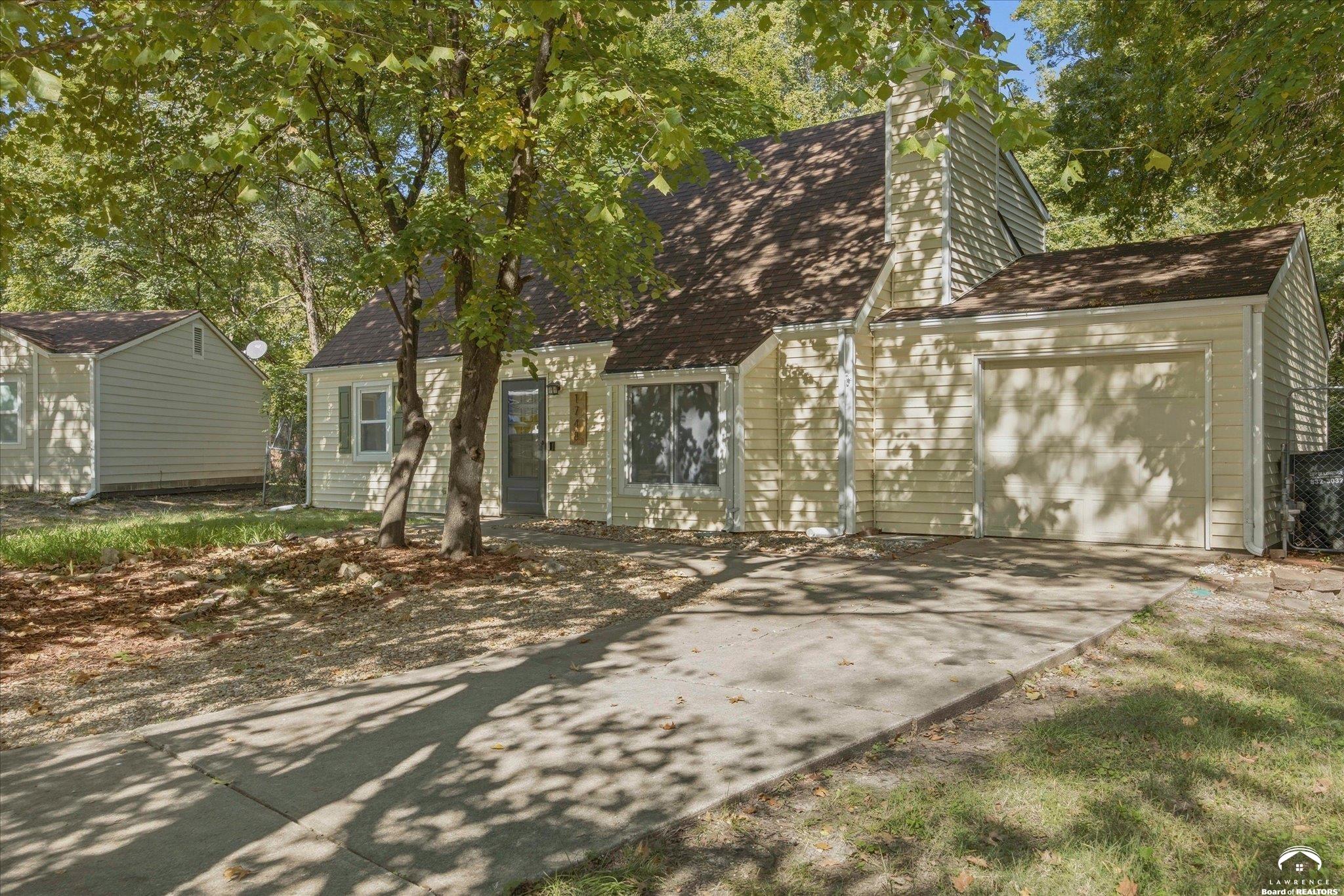 1748 W 3rd Street — photo