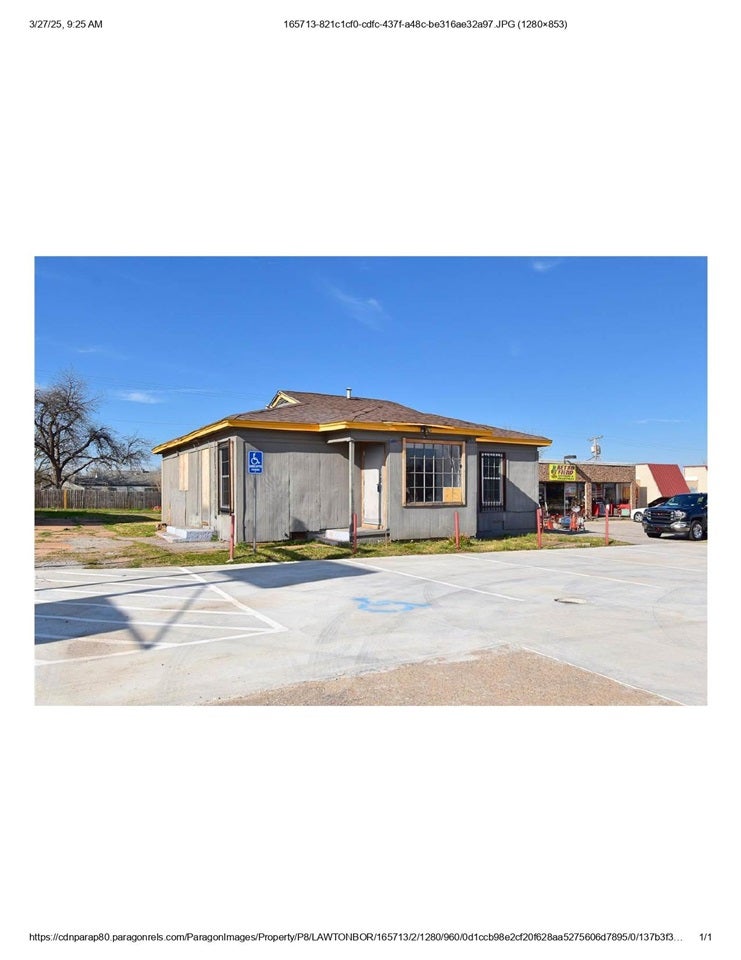 1527 W Gore Blvd — photo