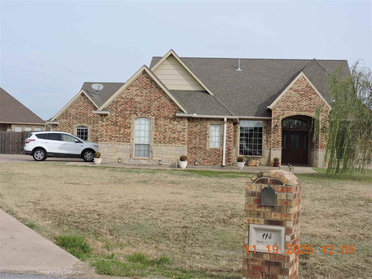 114 NW Sandy Trail Cir — photo