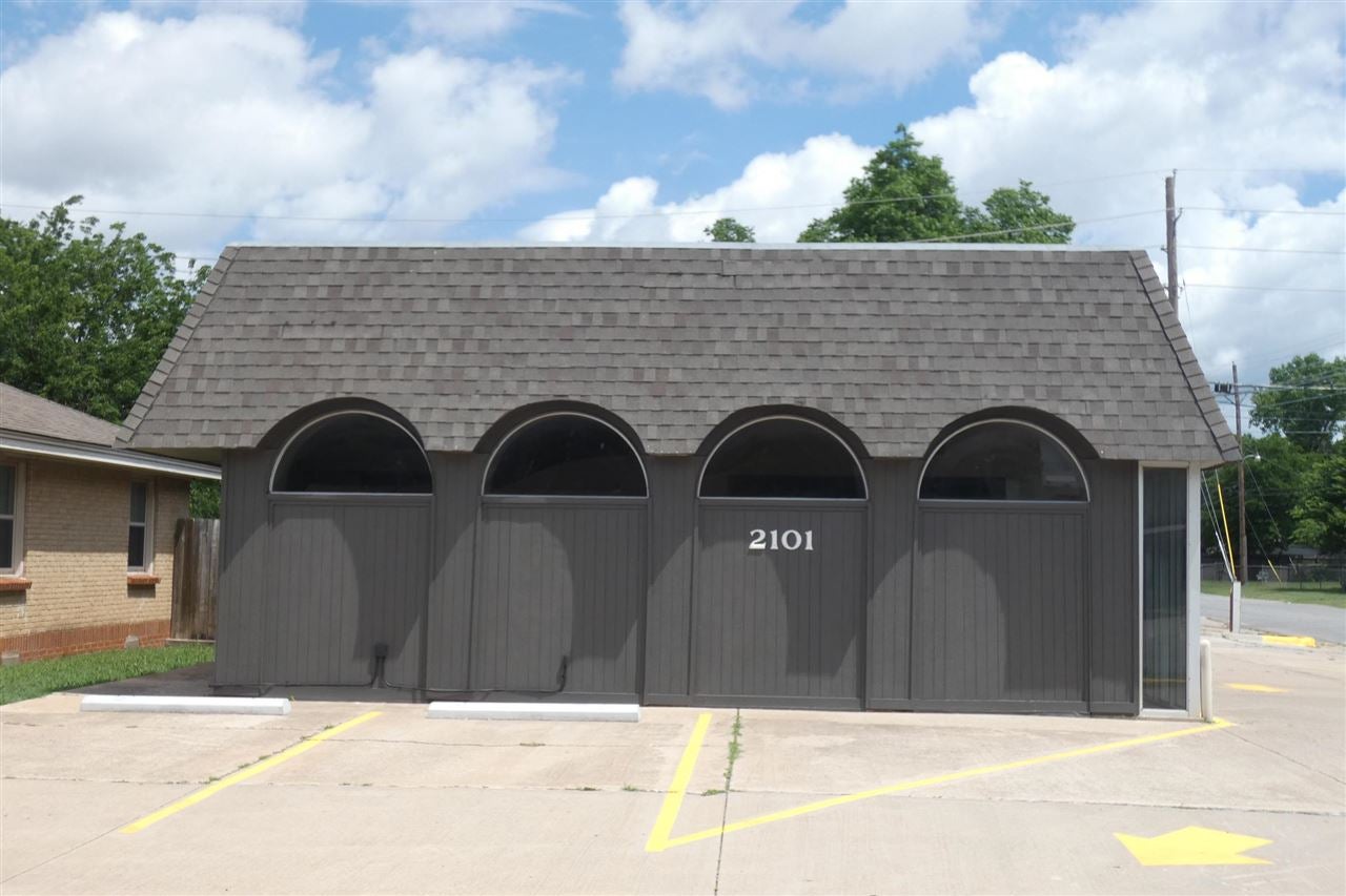 2101 NW Ferris Ave — photo