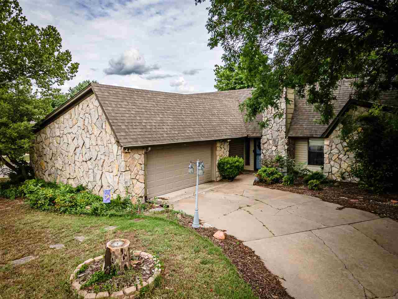 5602 NW Rebecca Ter — photo