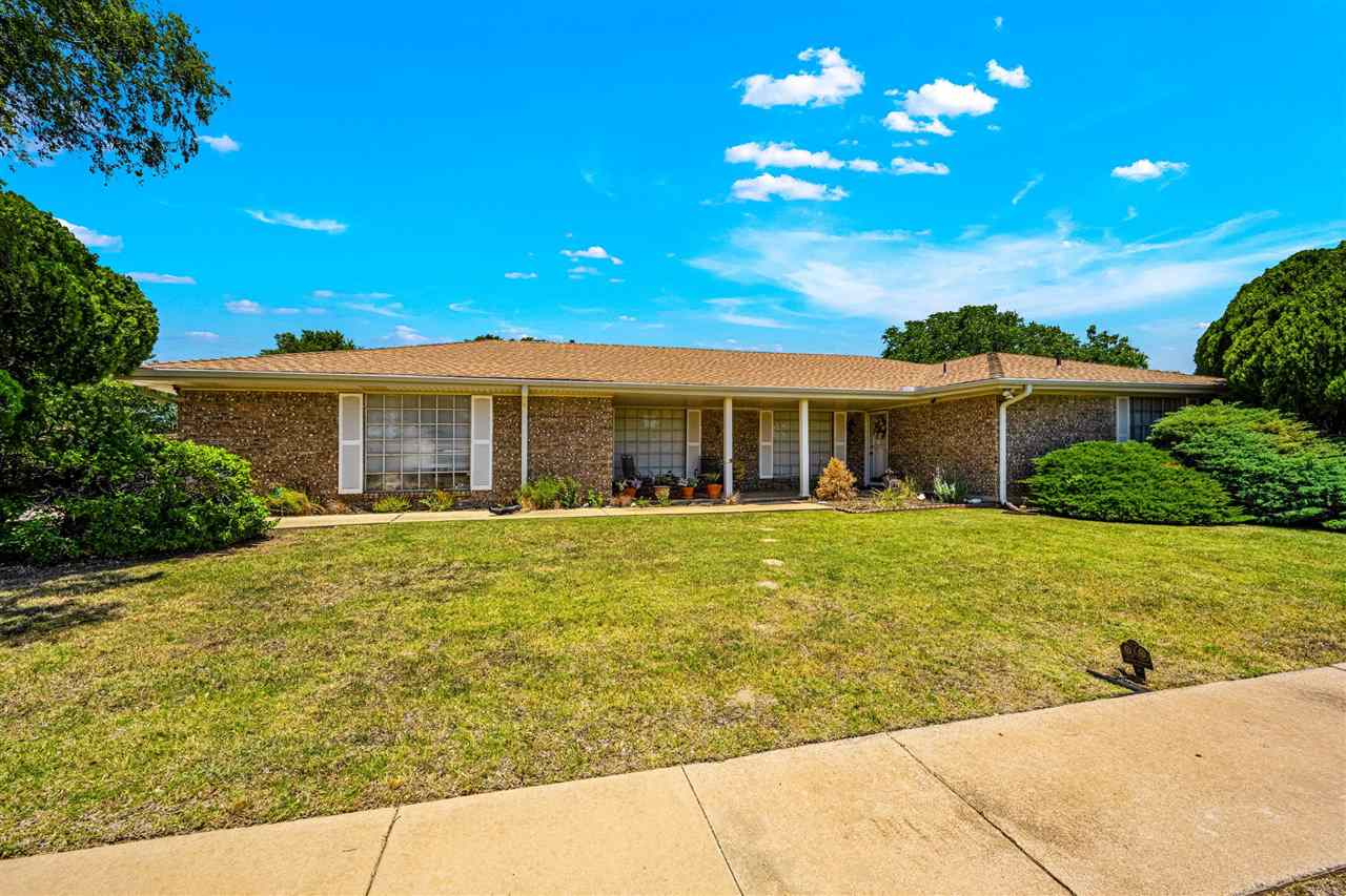 2501 NW Robinhood Dr — photo