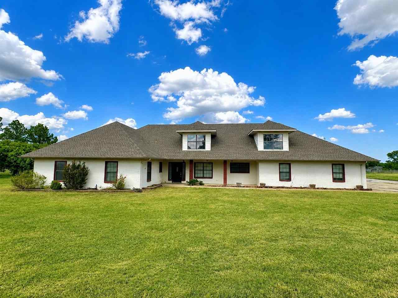 3142 SW Post Oak Dr — photo