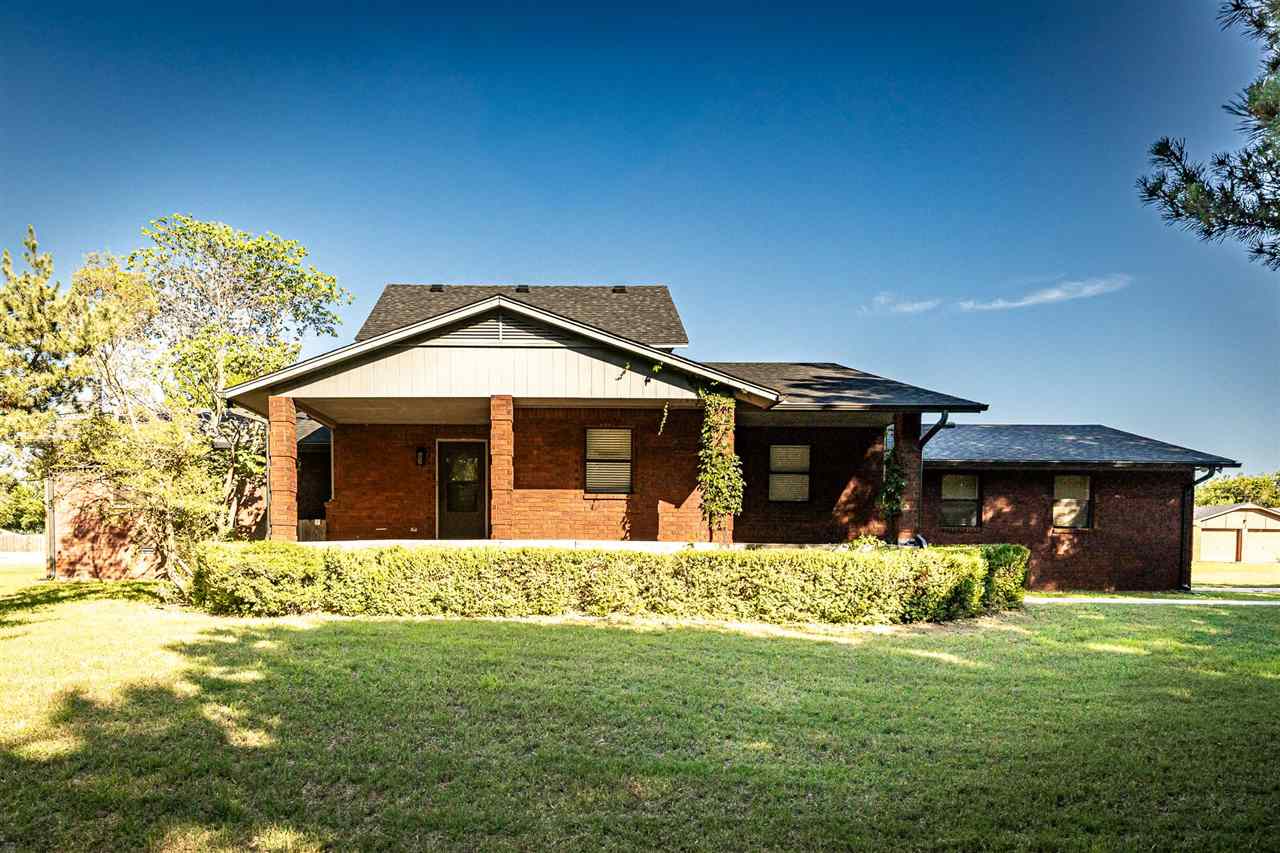 102 Parkview Circle, Cache, OK 73527 — photo 3
