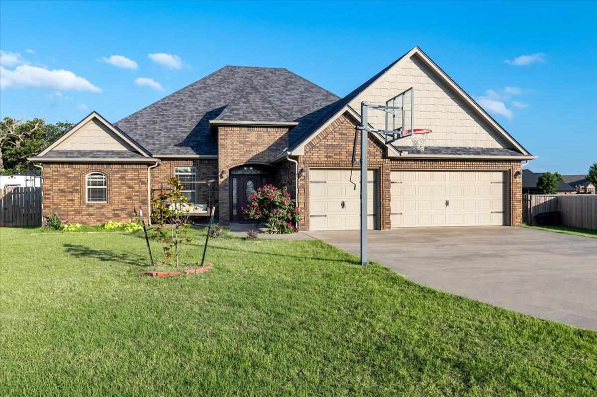 1212 NE Baybrook — photo