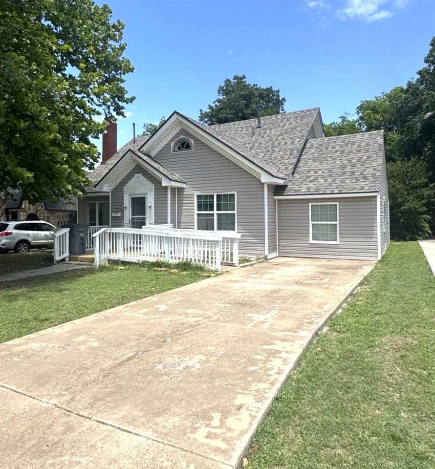 1211 NW Arlington Ave — photo
