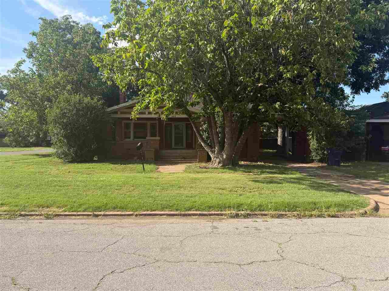303 E Nebraska — photo