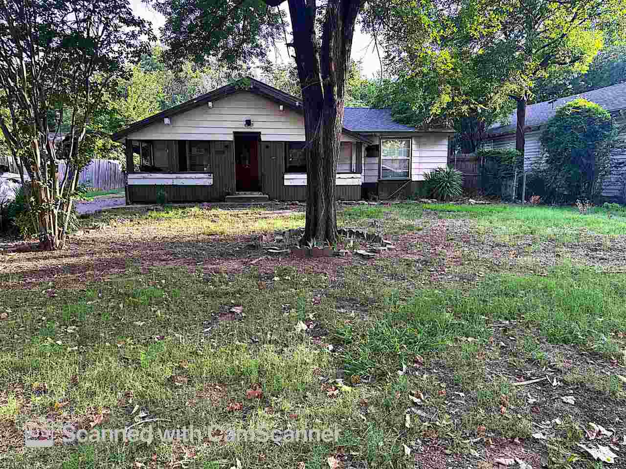 809 W Sycamore — photo