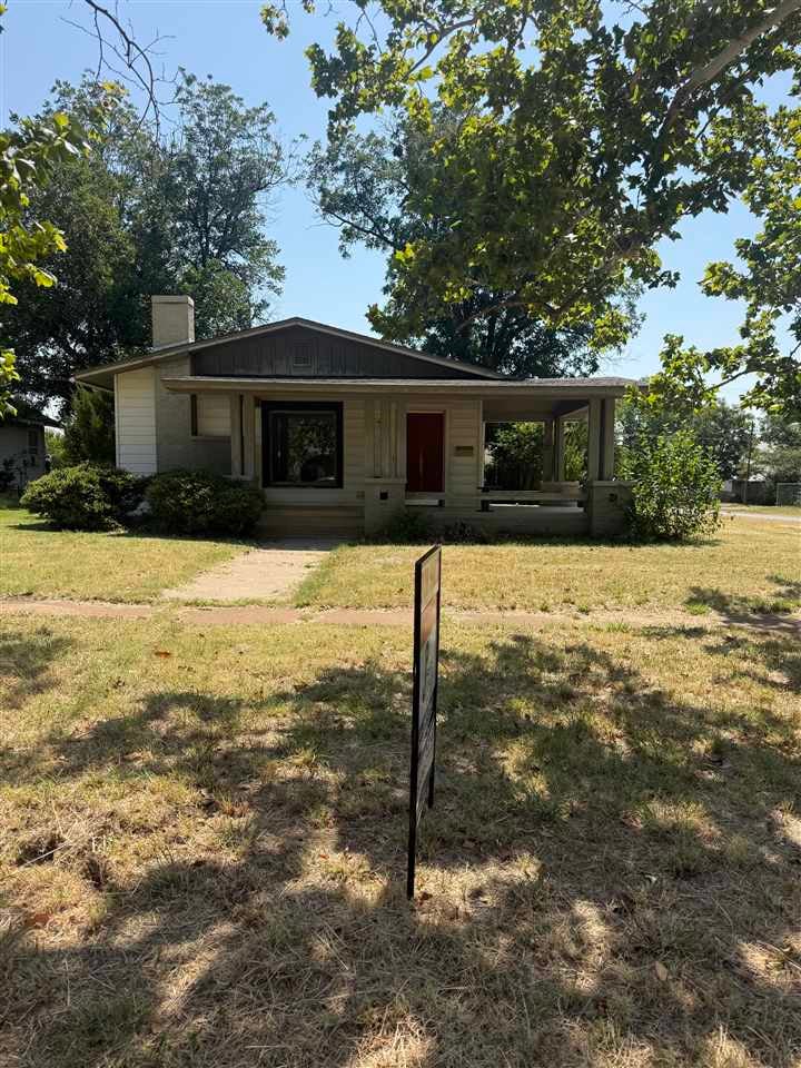 700 N 11th — photo