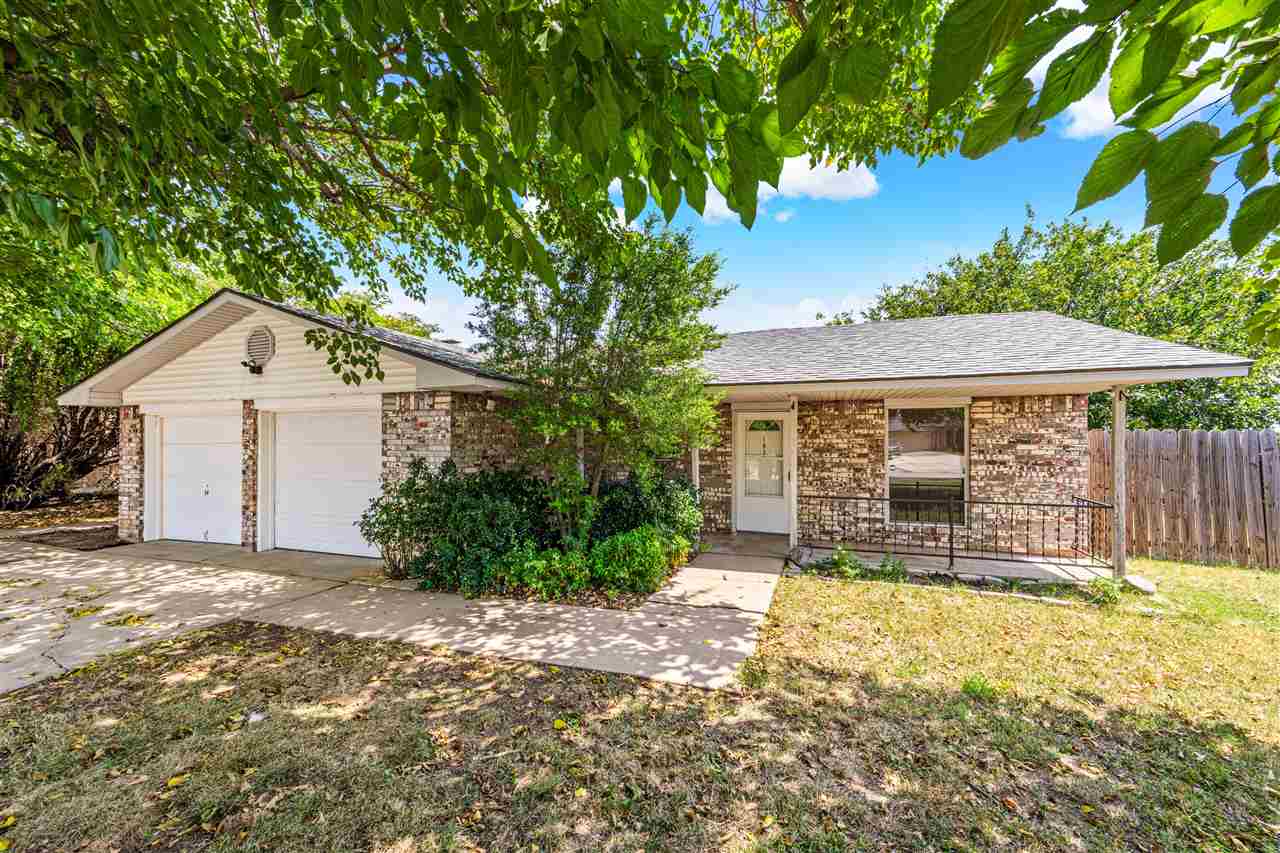 1833 NW Crosby Park Cir — photo