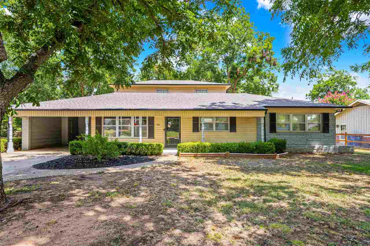 1532 Pearl St — photo