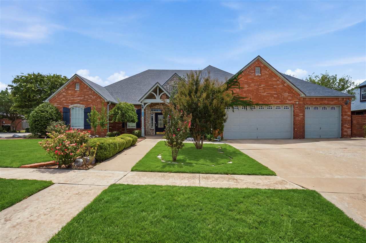 7710 Wyatt Lake Dr — photo