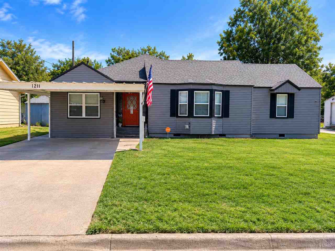 1211 NW Parkview Blvd — photo