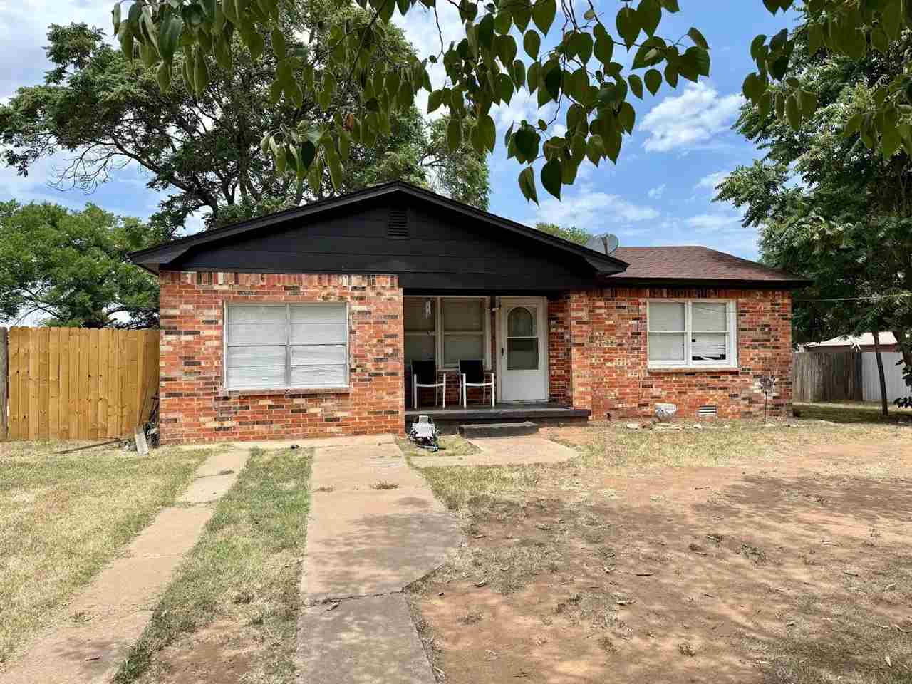 282962 E 1800 Rd — photo