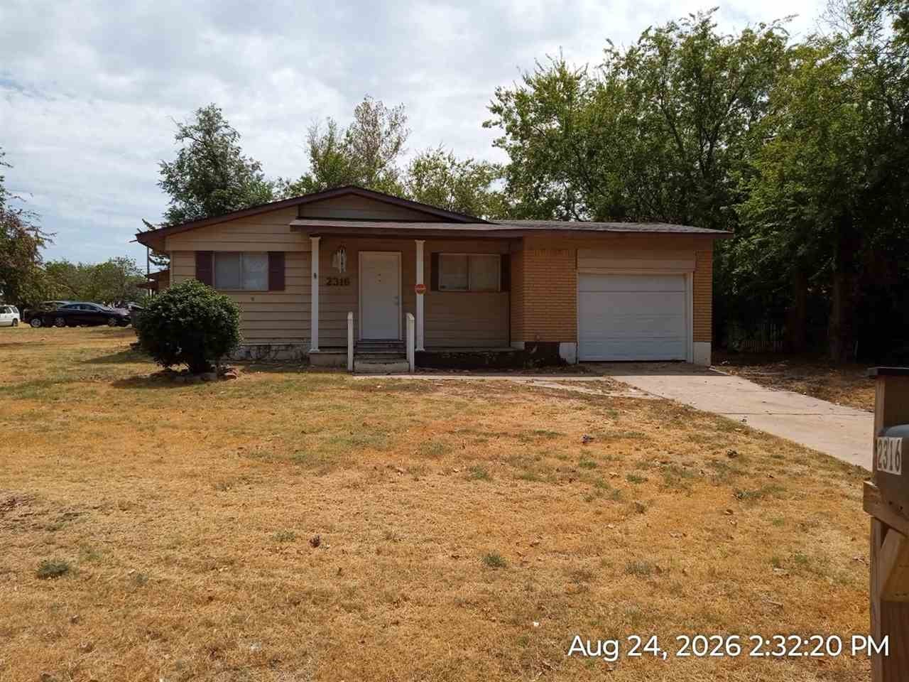 2316 NW Woodridge Dr — photo