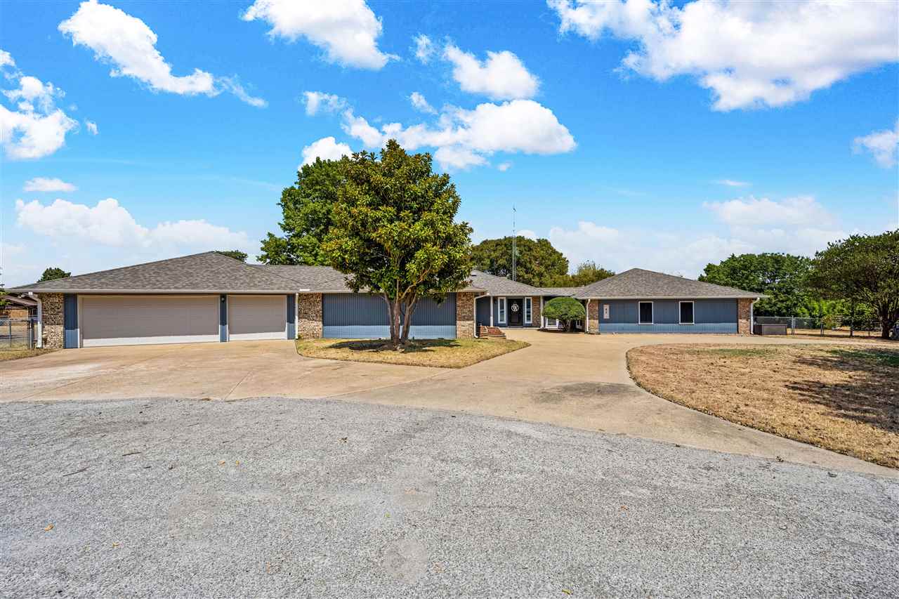 62 Lawtonka Cir — photo