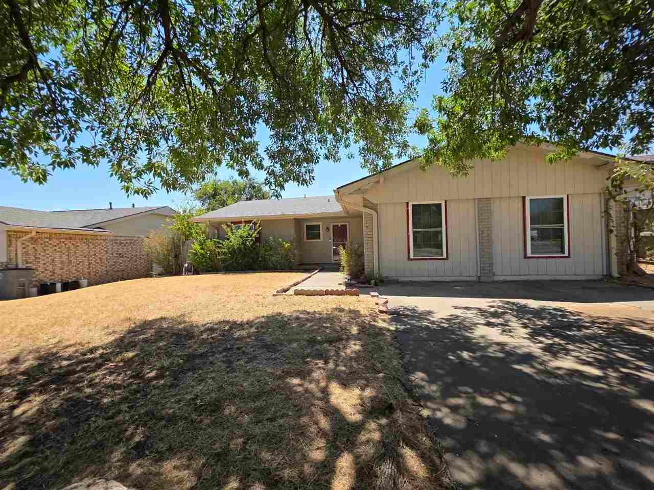 6926 SW Cherokee — photo