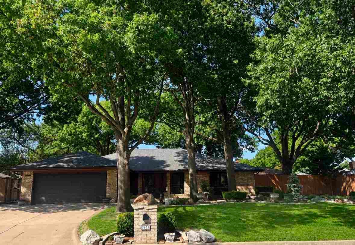 7903 NW Micklegate Blvd — photo