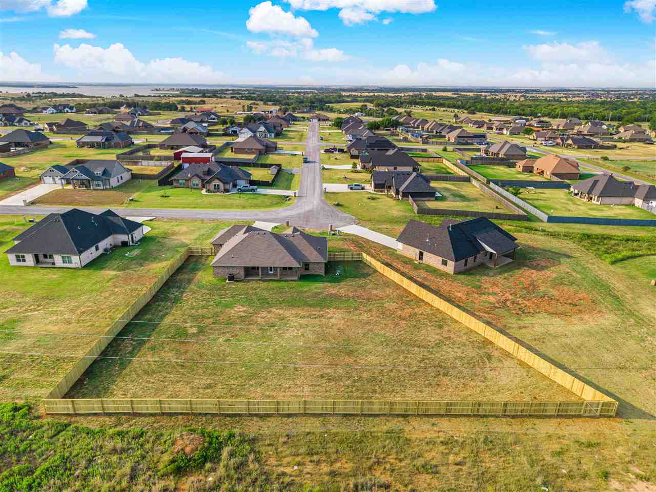4297 Peak Lane, Elgin, OK — photo 2