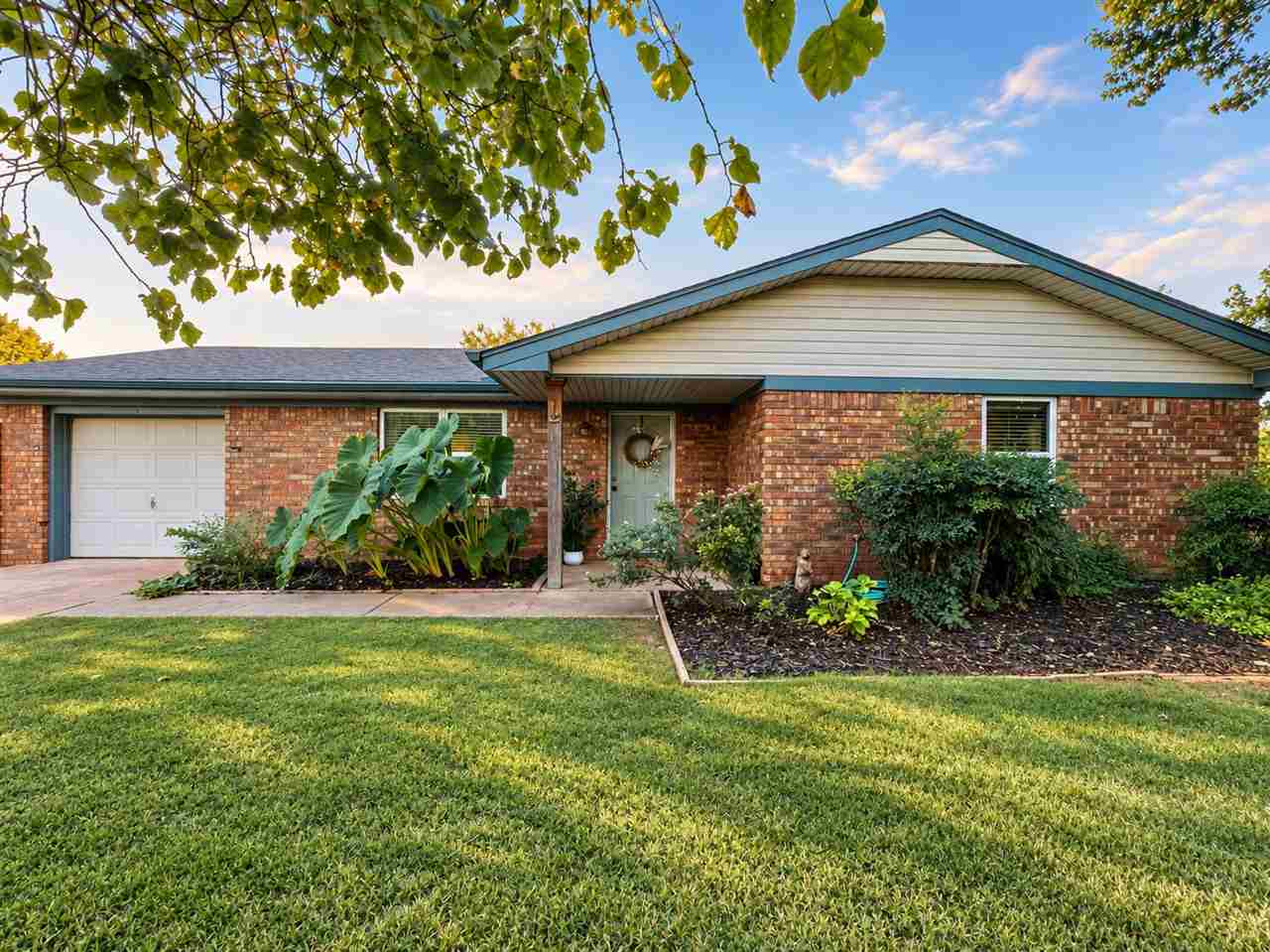 111 Sunny Lane — photo