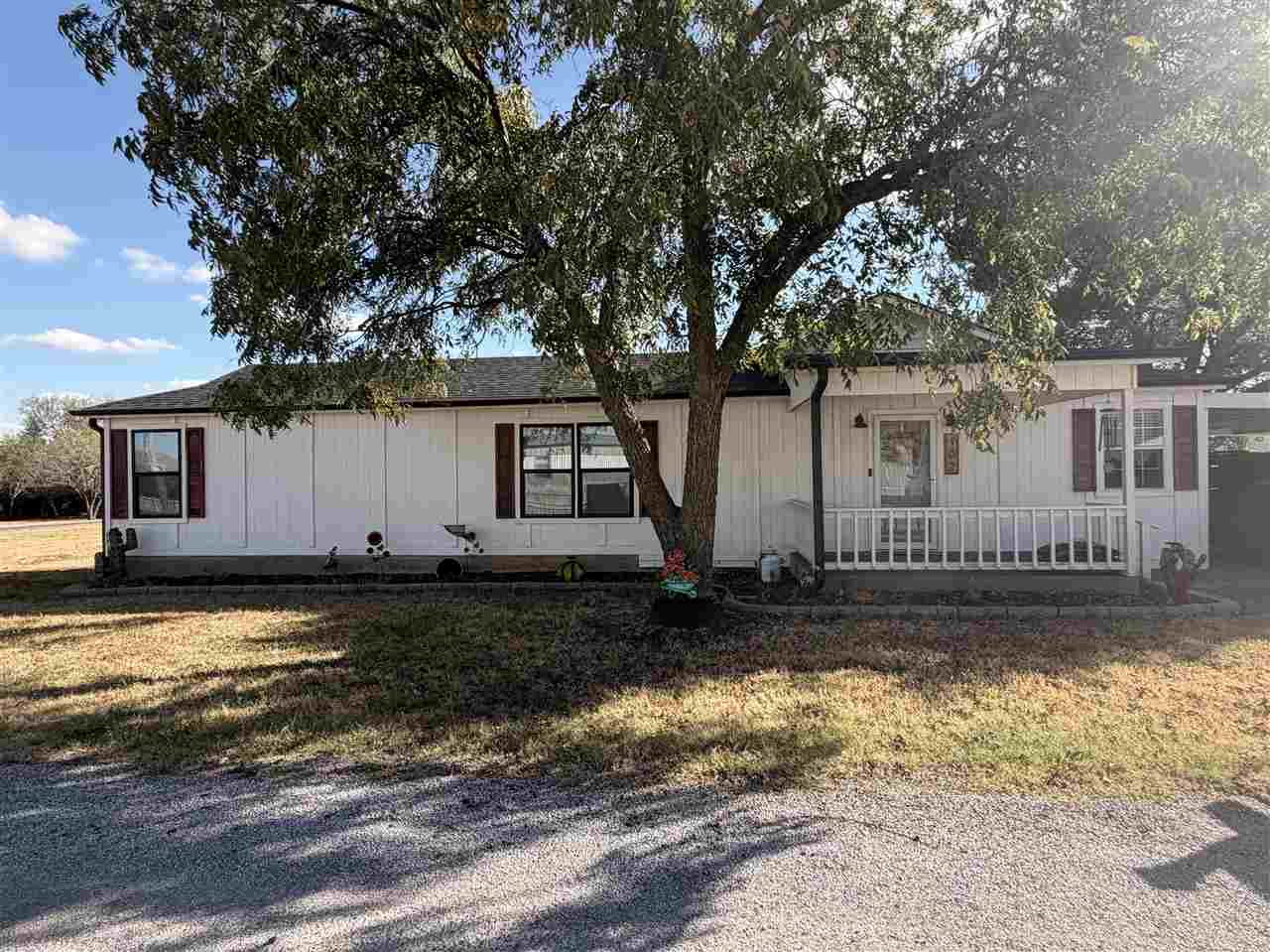 402 NW Locust Avenue — photo