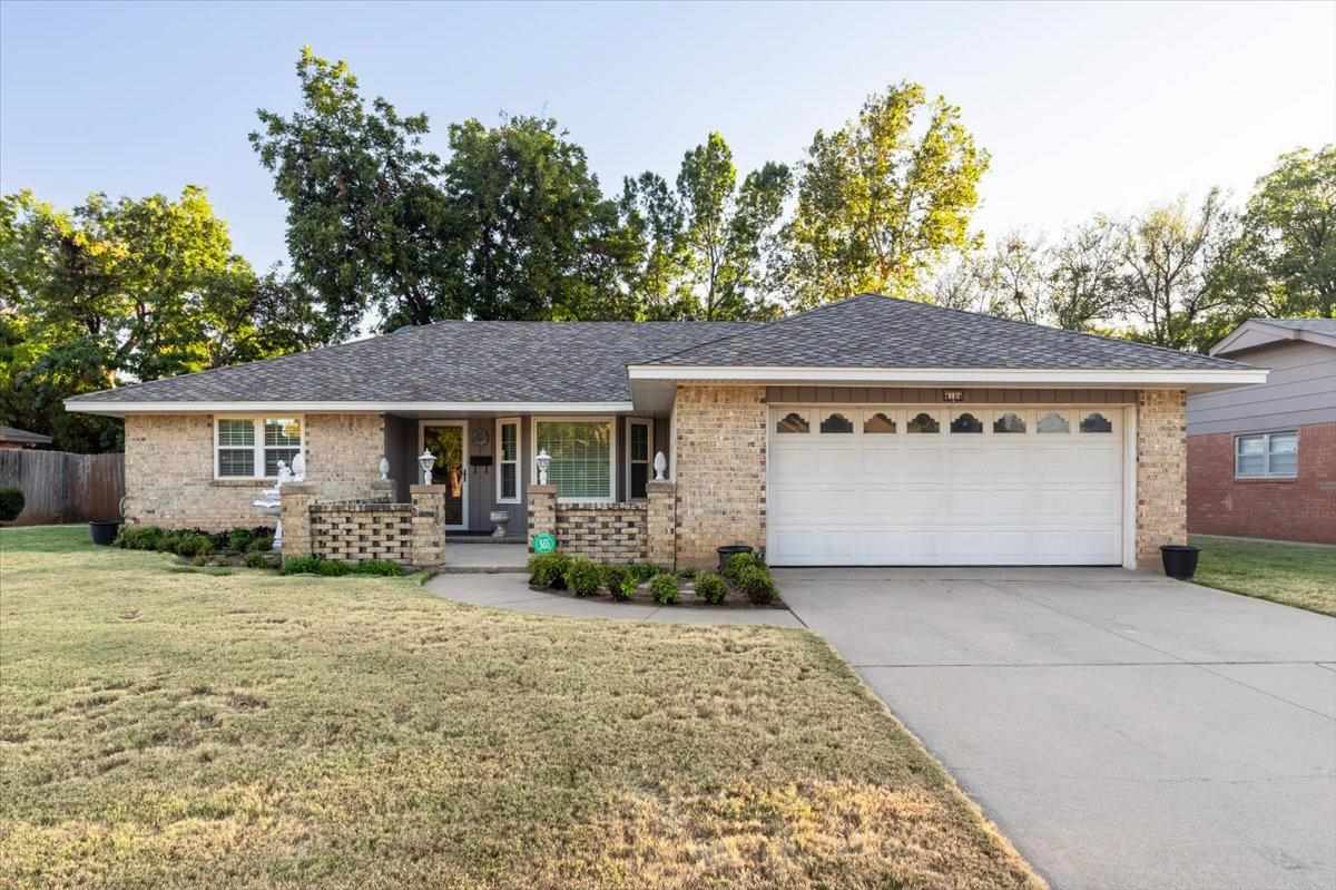 4104 NW Currell Drive — photo