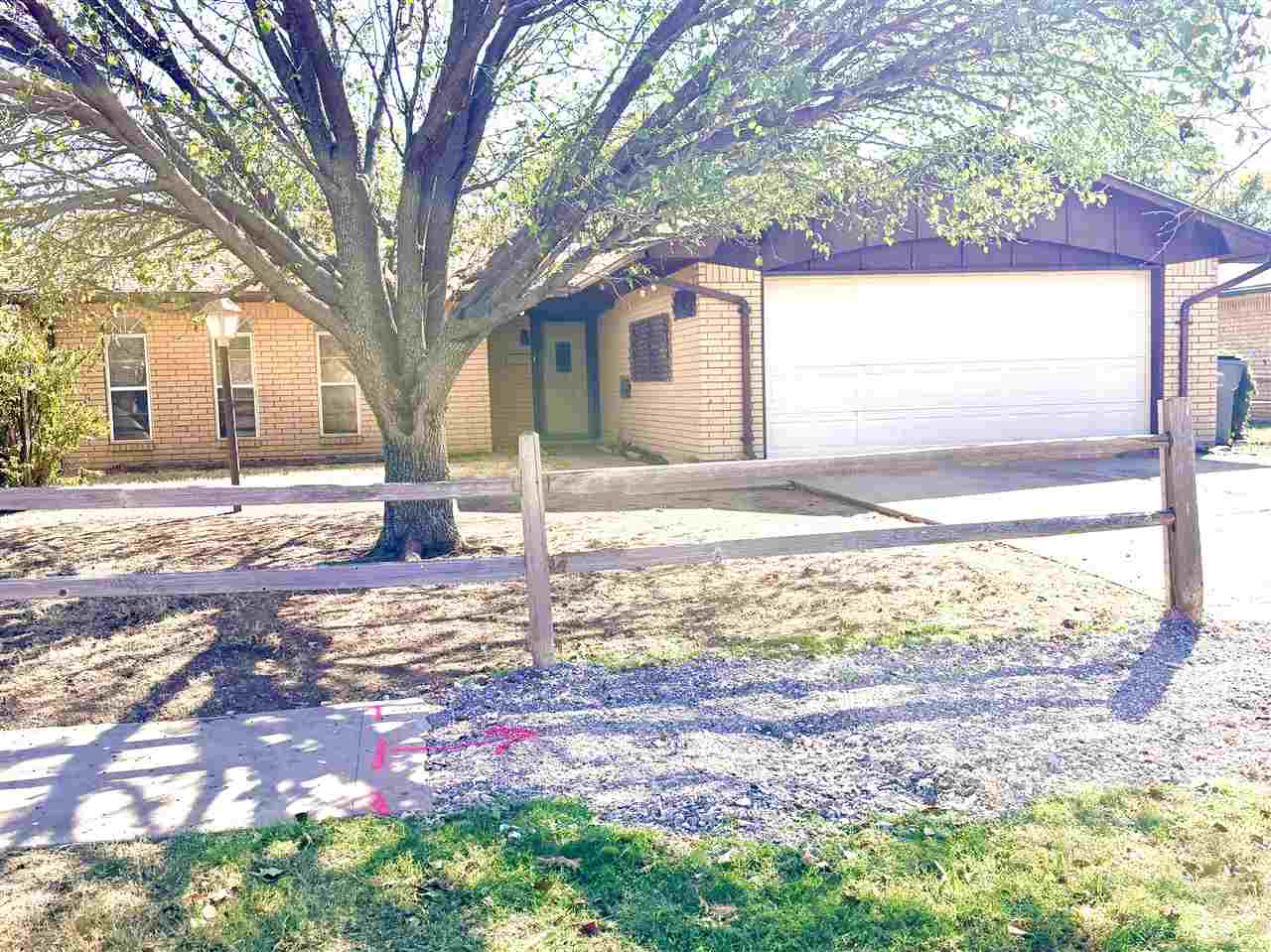 5518 NW Alan a Dale Lane — photo