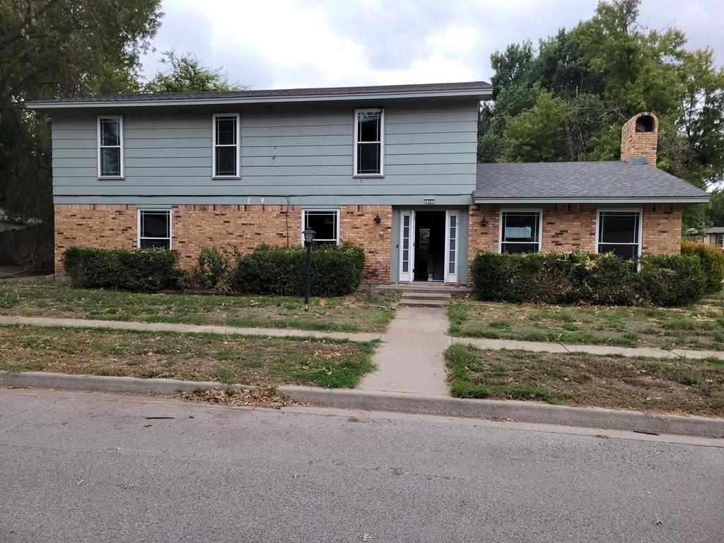 1301 NE Quail Creek Circle — photo