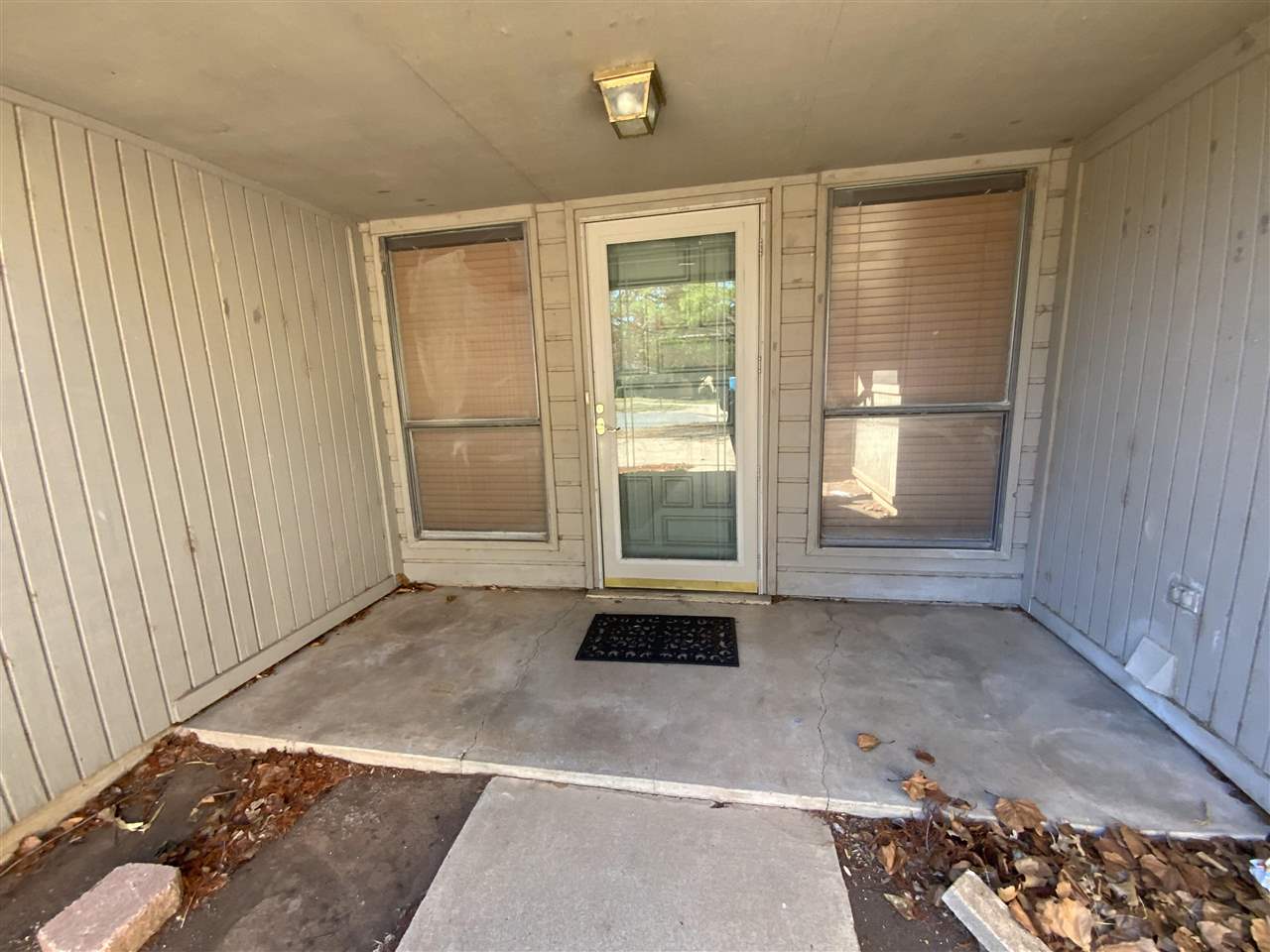 601 SW Chaucer Way — photo
